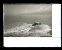 Motoscafo militare in navigazione - 1