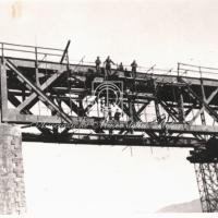 Ripristino della IV travata danneggiata da una bomba