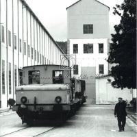 Motrice ferroviaria in uscita da reparto B